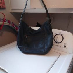 The Sak Leather Navy Blue Sequoia Hobo Bag With Inside And Outside Pockets. H11x W14 Like New