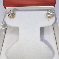 Diamon Stud Earrings