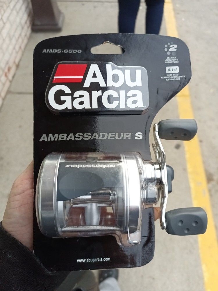 Abu Garcia- Ambassadeur S-6500 Bait Cast --FISHING REEL--