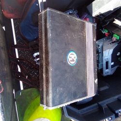 Memphis Car Audio Amplifier 