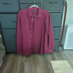 Large Untuck It Button Up Shirts