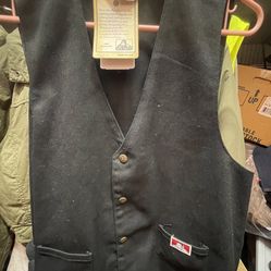 Ben Davis Vest