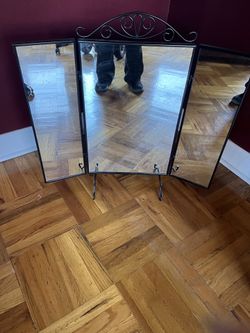 Folding Mirror