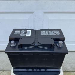 12V Ford vehicle-specific battery