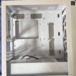 Lian Li Lancool 215 White Mid Tower ATX Case