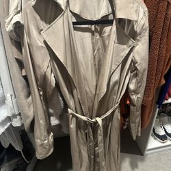 TRENCH COAT • BEIGE • SIZE M