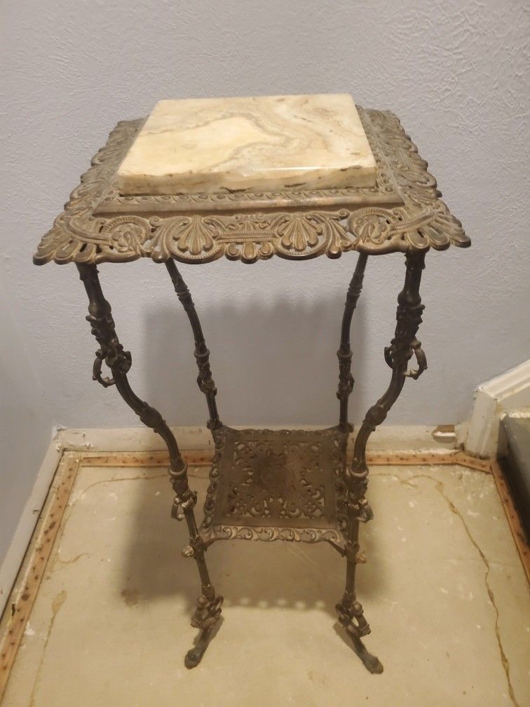 ANTIQUE 2-TIER PEDESTAL