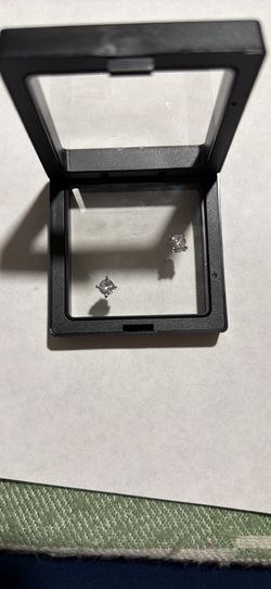 Magnetic earrings