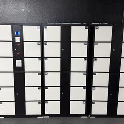 36 Digital Lockers - Modern, Secure, Easy to Use (10/10 Condition)