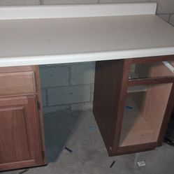 Free Counter And Cabinet 