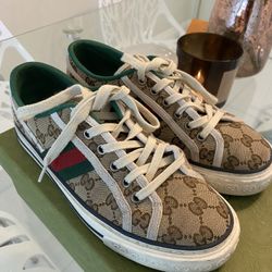 Gucci Shoes 
