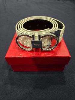Men's Leather White Belt and Silver Metal Buckle