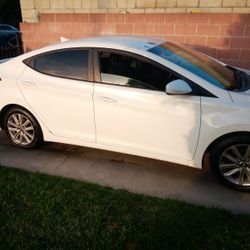 2014 Hyundai Elantra 