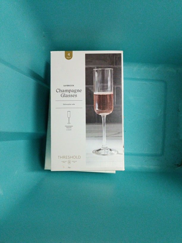 SayBrook Champagne Glasses
