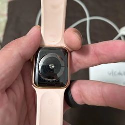 Apple Watch Series 4  40mm Gps 