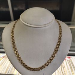 10k Gold necklace 29.9 grams 22 long layaway available 10% down if you interested please make sure you ask for Maribel thank you