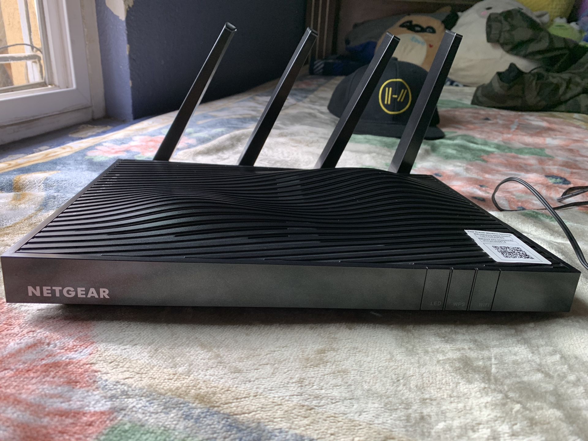 Netgear Nighthawk X8 tri-band WiFi router