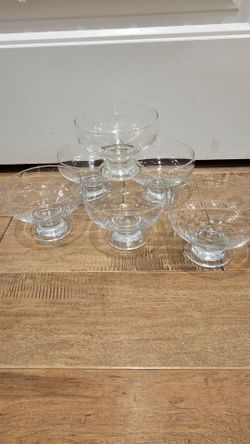 Vintage Mid-Century Clear Glass Footed Dessert Bowls / Sherbet Coupes – Set of 6