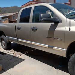 2003 Dodge Laramie 4x4 Cummings 5.9