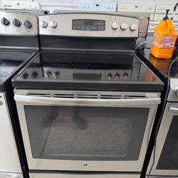 GE Stove 