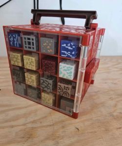 2014 Minecraft Storage Box and 32 Blocks