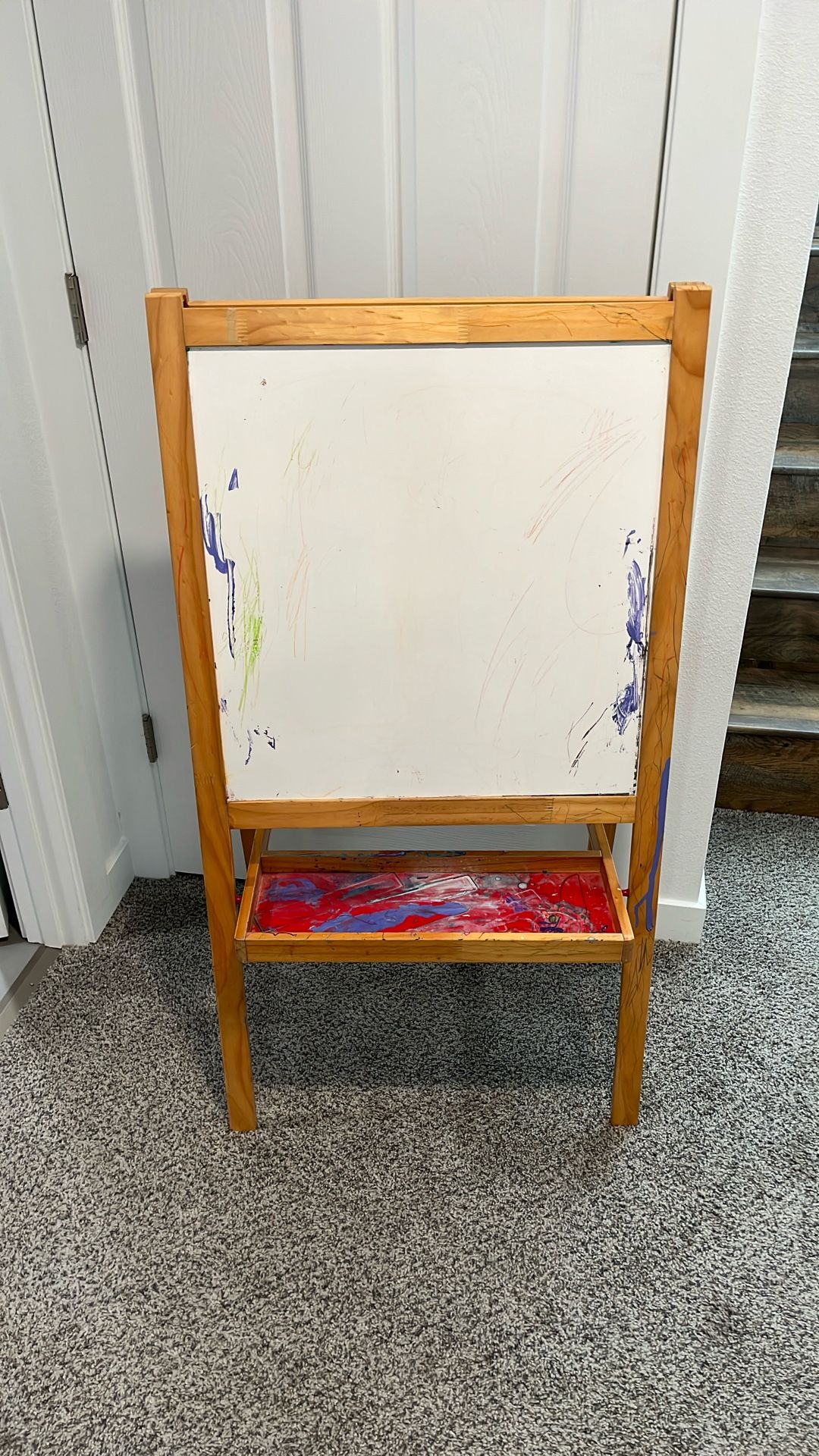 Easel/blackboard