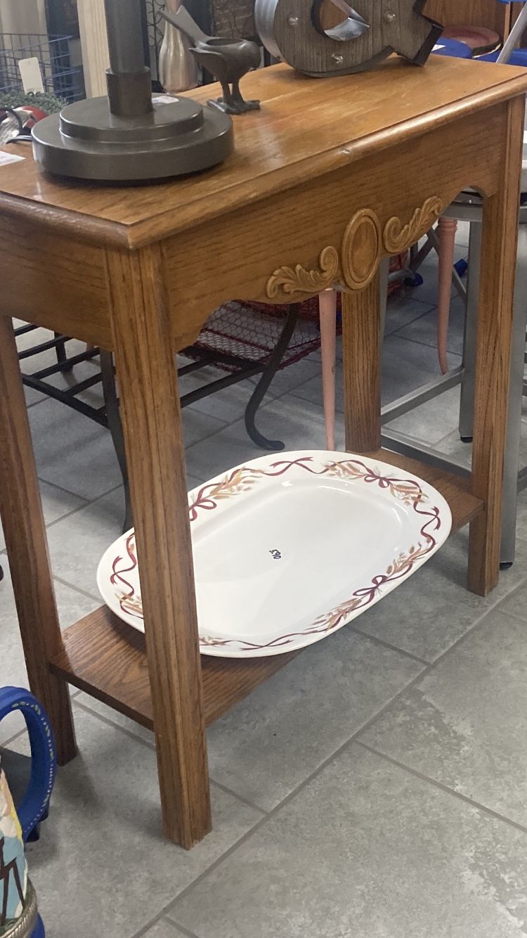 Tables & Stands