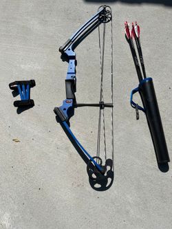 Genesis GX Compound Bow w/ Arrows & Quiver - Barely Used