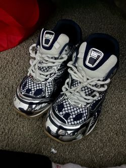 Blue navy bottegas size 42