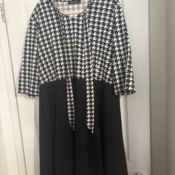 Houndstooth Dress Size 24
