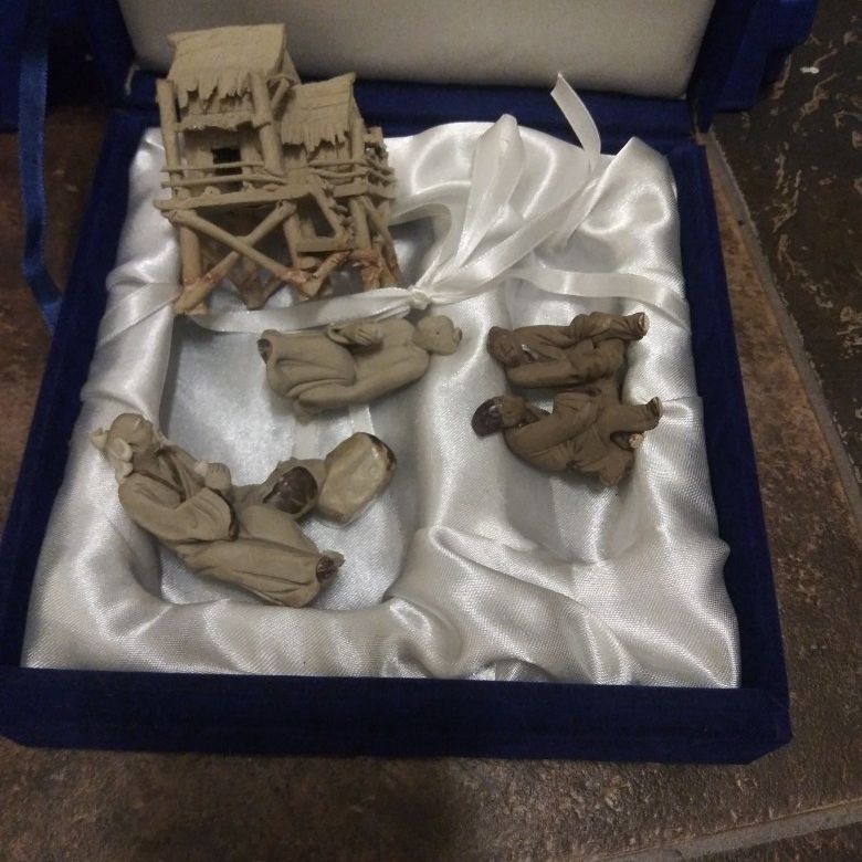 Oriental Figures Unknown Origin. Priced To Sell