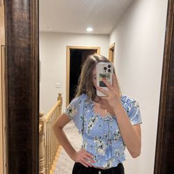 Zawary blue floral top