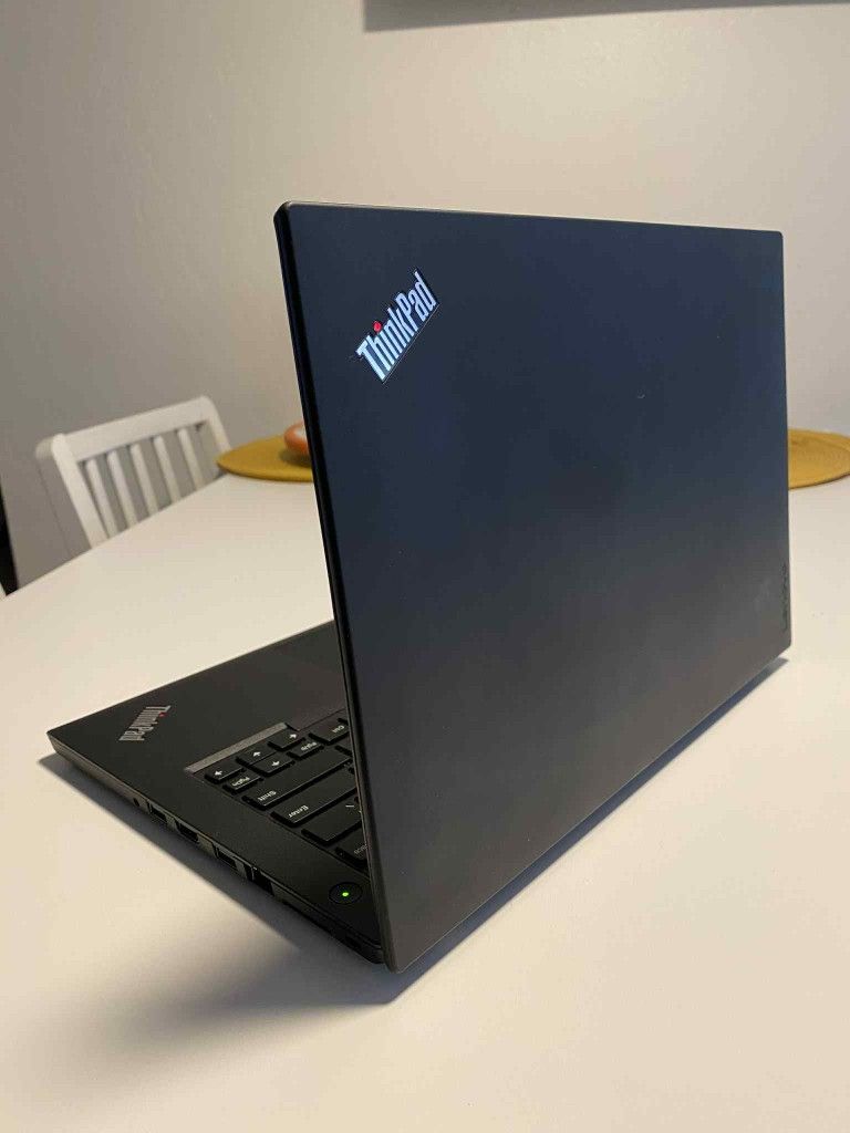 LENOVO THINKPAD T470 W10DG 14.0" laptop computer
FHD I5-6200U
256GB SSD
8GB Ram
Windows 11 pro. Microsoft office installed. Nothing wrong. ** NO T