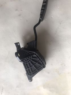 Honda Accord 08-12 gas pedal 2.5 & 3.5