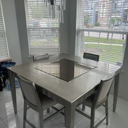 Dining Table With 4 Chairs 