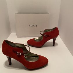 ALFANI RED SUEDE HEELS w/BUCKLE STRAP SIZE 8