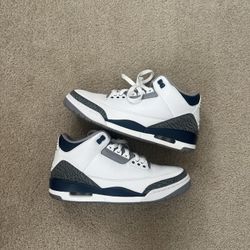 Jordan 3 “Midnight Navy” size 9.5 