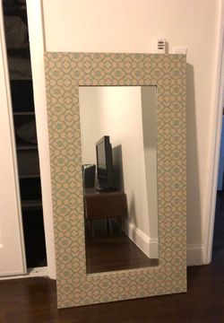 Mirror for sale $100