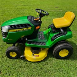 John Deere E100 Lawn Mower 