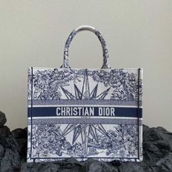 Ladies Christian Dior Bag
