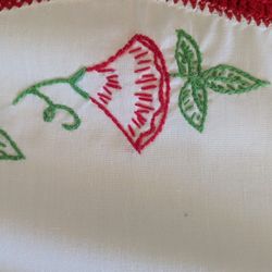 Vintage, Mid Century 50s Hand Embroidered Cotton Pullowcases, Linens , Standard Size