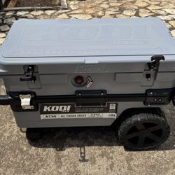 Kodi Ice Chest With Wheels