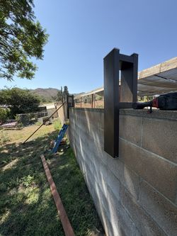 Fence Wall Hangers