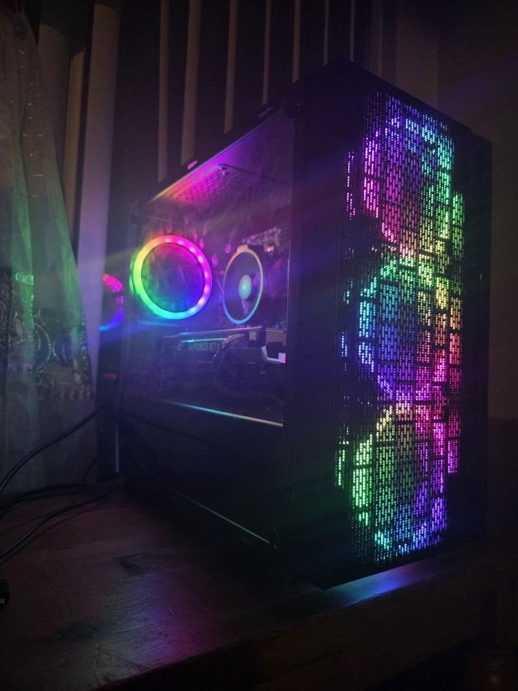 Gaming PC – Ryzen 5 / GTX 1070 / 16GB RAM