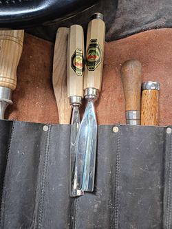 2 cherries gouges. 2 of them. For 50$