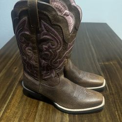 Women’s Ariat Western Boots Size 7.5