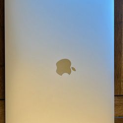 💻 13” MacBook Pro 2017 – 16GB RAM – Touch Bar – SCREEN BROKEN