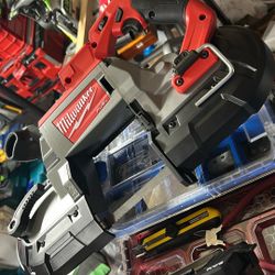 Milwaukee M18 Fuel 2729-20 Band Saw