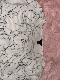 Ann Taylor White And Black Floral Blouse 