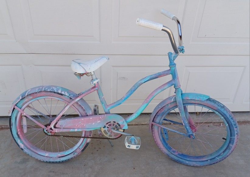 Beach Cruiser Tuned Up, Ready To Ride Bikes